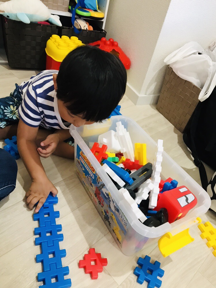 サロン後に一時保育もokな保育ルーム♡フットネイルと託児利用でお得なキャンペーン開催中♡