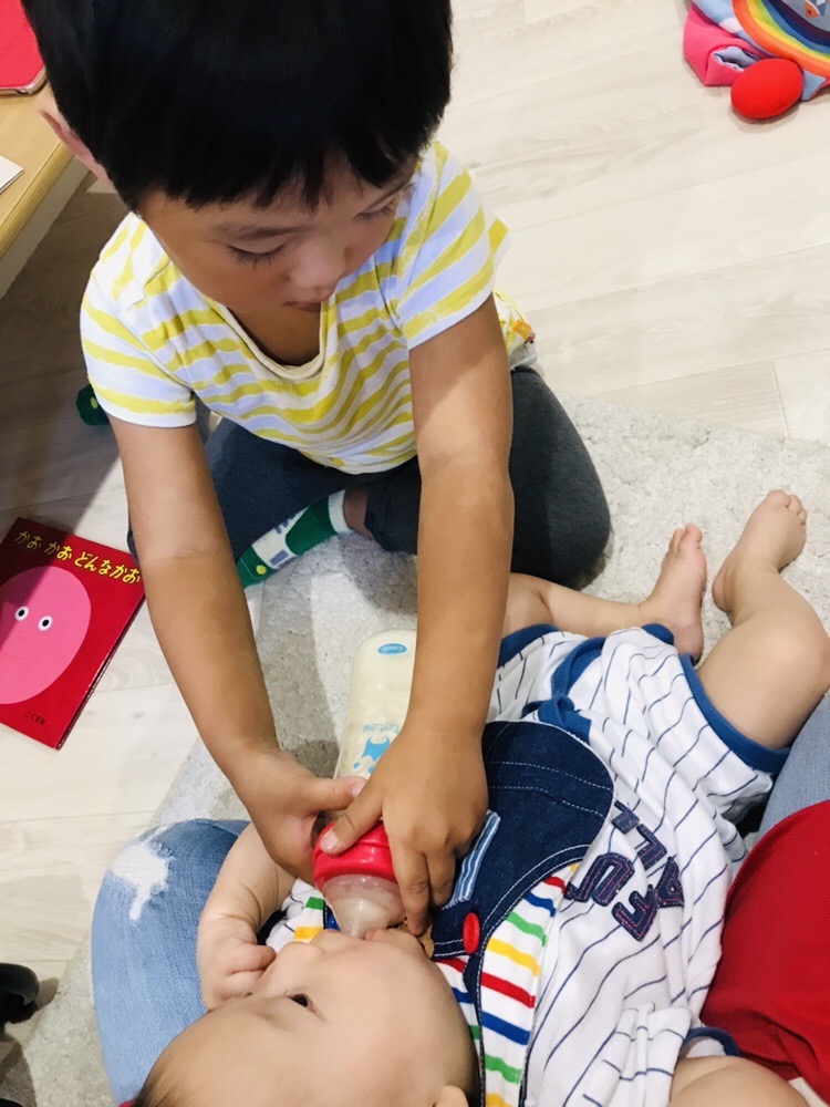 子連れネイルサロン♡八王子の一時保育！